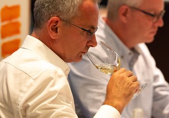 wine tasting
